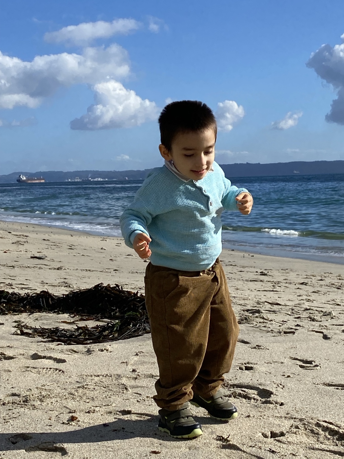 Mateo en la playa